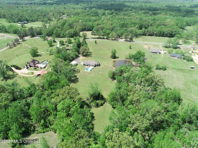 1311 Harmon Road, Batesville, MS 38606