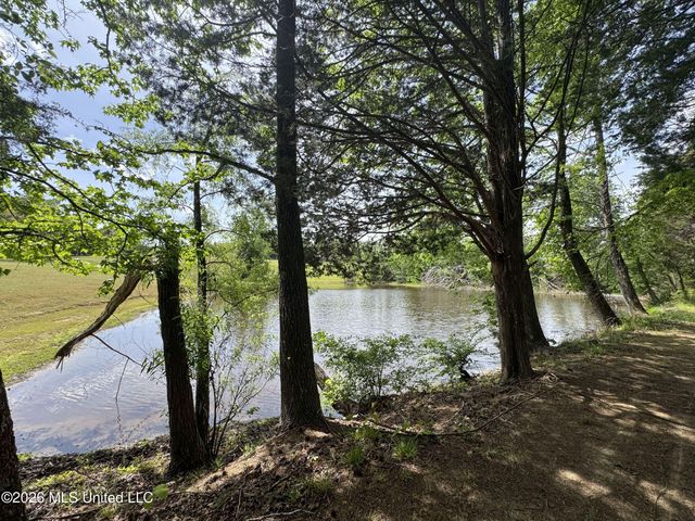 1311 Harmon Road, Batesville, MS 38606