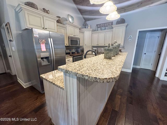 1311 Harmon Road, Batesville, MS 38606