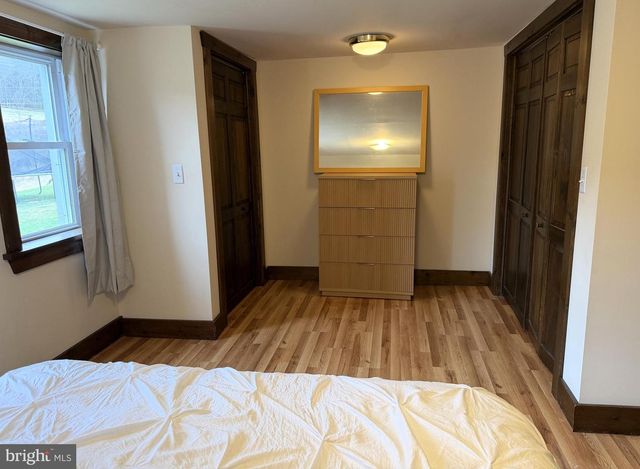 7126 LOOP RD, Huntingdon, PA 16652