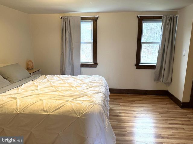 7126 LOOP RD, Huntingdon, PA 16652