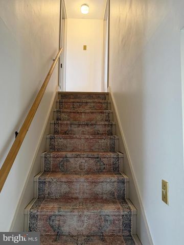 7126 LOOP RD, Huntingdon, PA 16652