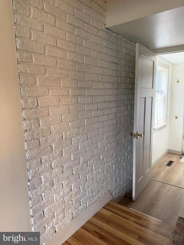 7126 LOOP RD, Huntingdon, PA 16652