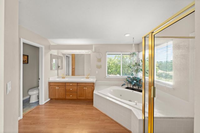 2535 Country Club Dr, Cameron Park, CA 95682