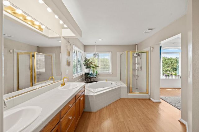 2535 Country Club Dr, Cameron Park, CA 95682