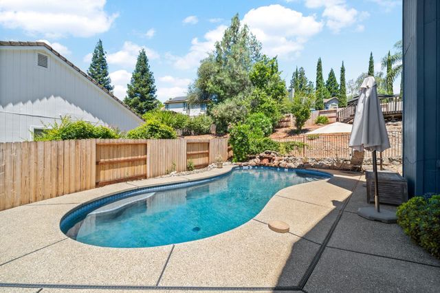 2535 Country Club Dr, Cameron Park, CA 95682