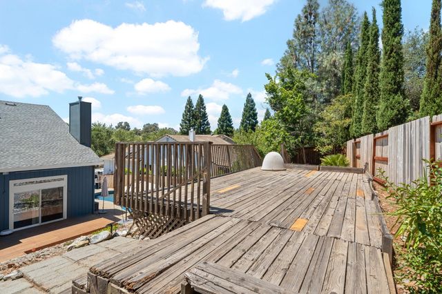 2535 Country Club Dr, Cameron Park, CA 95682