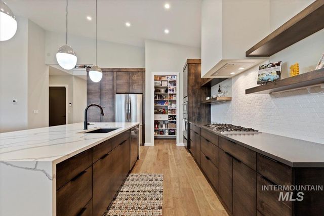 4140 E Goldstone Dr, Meridian, ID 83642