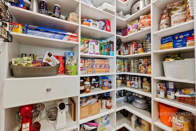 4140 E Goldstone Dr, Meridian, ID 83642