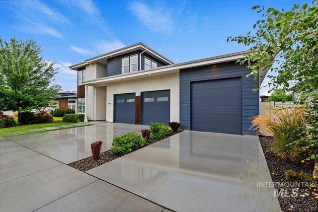 4140 E Goldstone Dr, Meridian, ID 83642