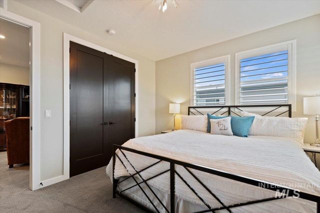 4140 E Goldstone Dr, Meridian, ID 83642