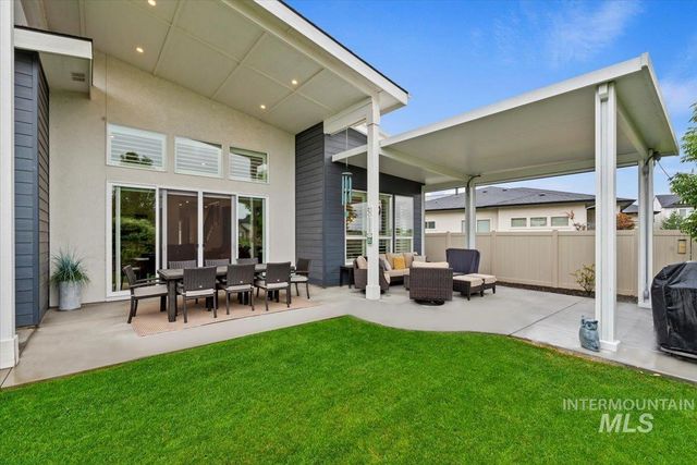 4140 E Goldstone Dr, Meridian, ID 83642