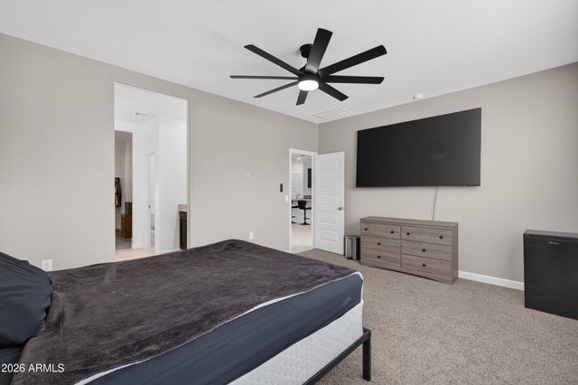 1823 W SOMBRA Avenue, Apache Junction, AZ 85120