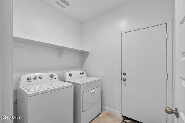 1823 W SOMBRA Avenue, Apache Junction, AZ 85120