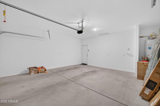 1823 W SOMBRA Avenue, Apache Junction, AZ 85120