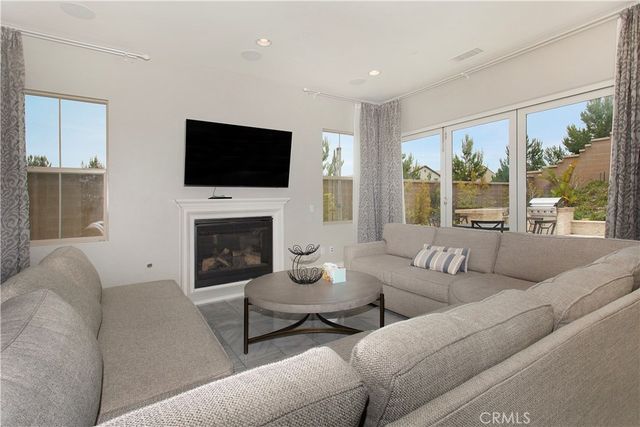 101 Ovation, Irvine, CA 92620