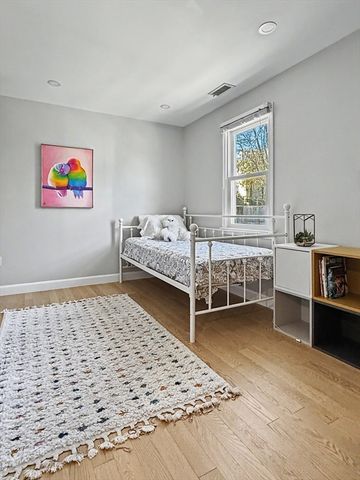 125 Grove Street 125, Watertown, MA 02472