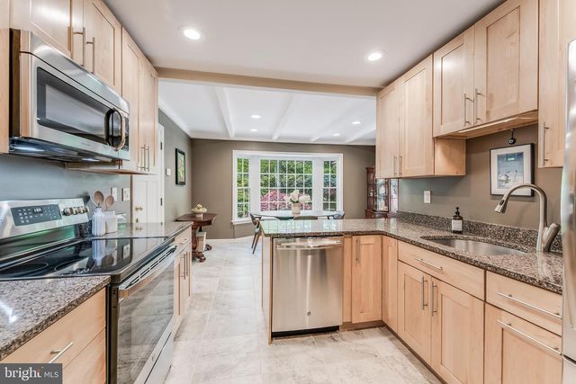 2515 FOWLERS LN, Reston, VA 20191