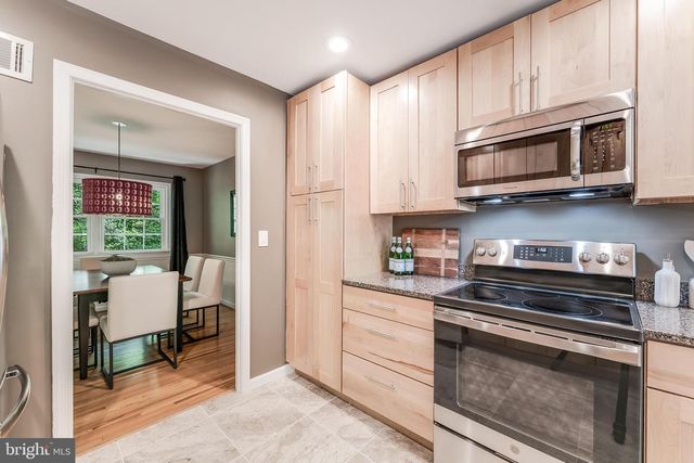 2515 FOWLERS LN, Reston, VA 20191