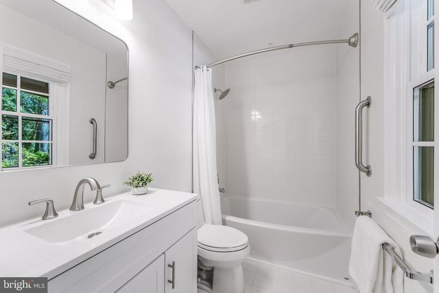 2515 FOWLERS LN, Reston, VA 20191