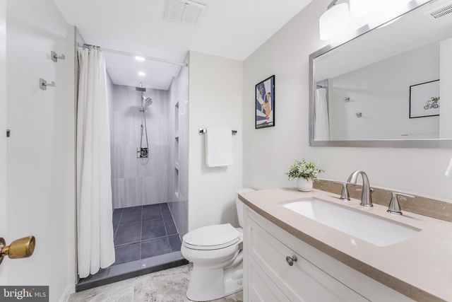 2515 FOWLERS LN, Reston, VA 20191