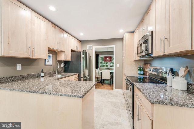 2515 FOWLERS LN, Reston, VA 20191