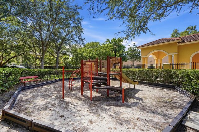6532 Catalina Lane, Tamarac, FL 33321