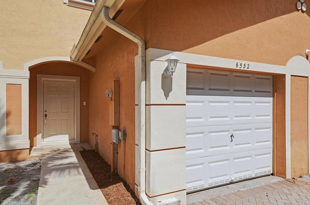 6532 Catalina Lane, Tamarac, FL 33321