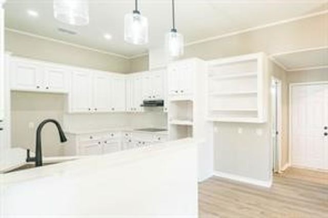 7005 Chiswick Dr, Corpus Christi, TX 78413