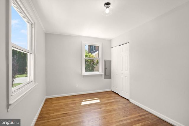 4026 CHESTNUT ST, Fairfax, VA 22030