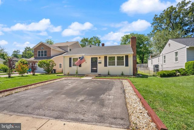 4026 CHESTNUT ST, Fairfax, VA 22030