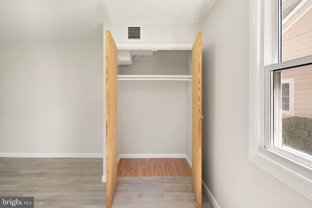 4026 CHESTNUT ST, Fairfax, VA 22030