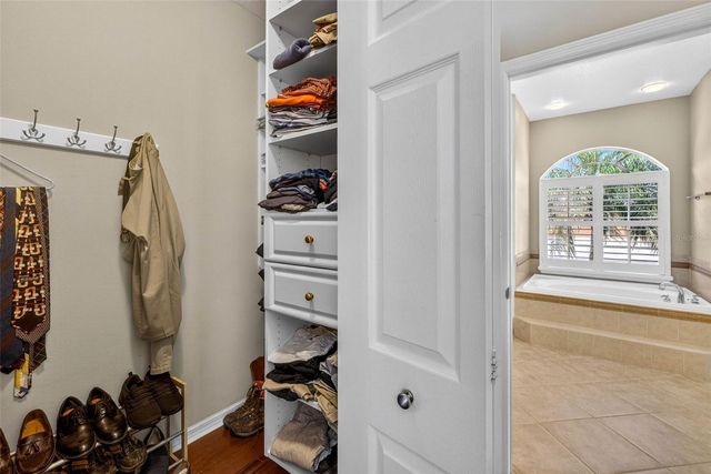 3819 SALIDA DELSOL DRIVE, Sun City Center, FL 33573