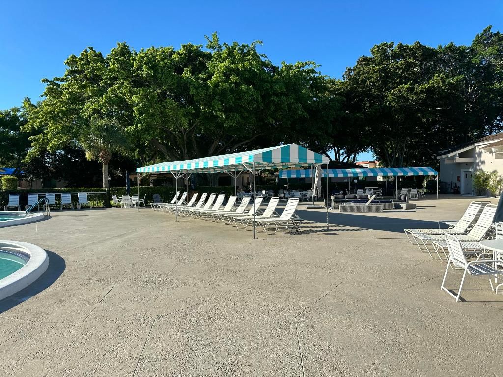 Image 7 of property listing at 14790 Bonaire Boulevard 205, Delray Beach, FL 33446