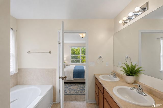 5054 Breckenridge Drive, Ypsilanti, MI 48197