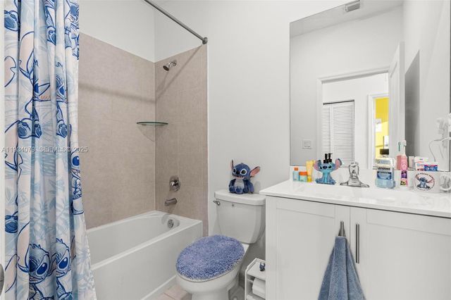 28765 SW 132nd Ct, Homestead, FL 33033