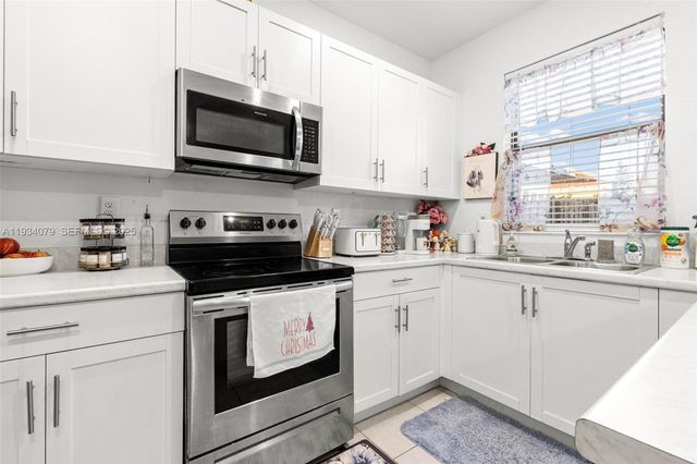 28765 SW 132nd Ct, Homestead, FL 33033