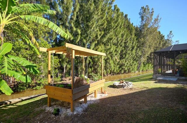 344 Nikomas Way, Melbourne Beach, FL 32951