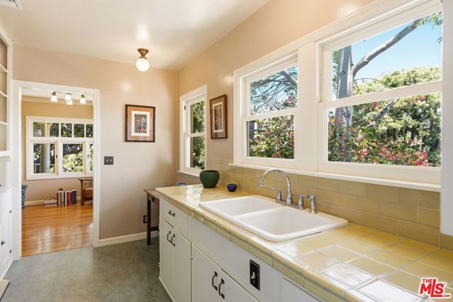 1336 Edgecliffe Drive, Los Angeles, CA 90026