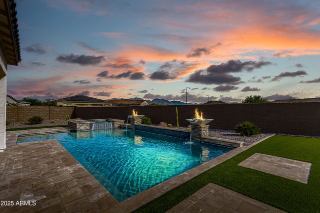 17883 W BROOKWOOD Drive, Goodyear, AZ 85338