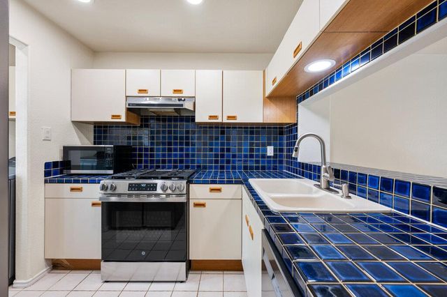 4306 Bonnell Vista CV C4, Austin, TX 78731