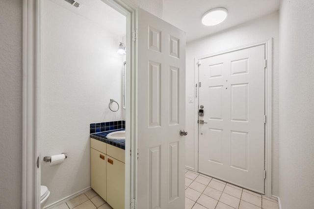 4306 Bonnell Vista CV C4, Austin, TX 78731