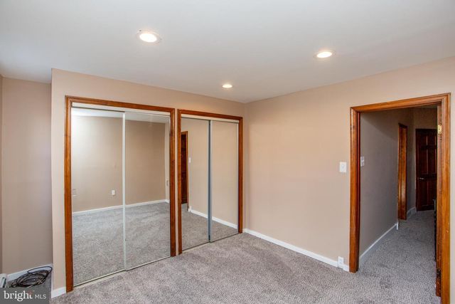 2418 S ALDER ST, Philadelphia, PA 19148