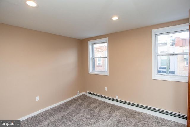 2418 S ALDER ST, Philadelphia, PA 19148