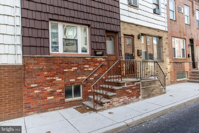 2418 S ALDER ST, Philadelphia, PA 19148