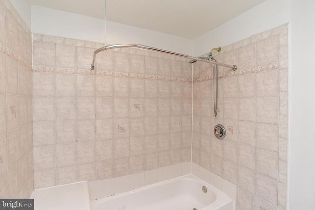 2418 S ALDER ST, Philadelphia, PA 19148