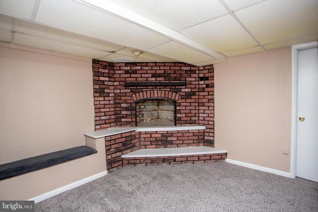 2418 S ALDER ST, Philadelphia, PA 19148