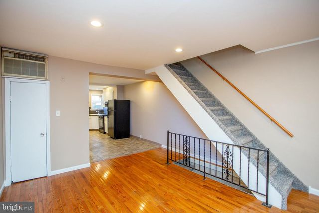 2418 S ALDER ST, Philadelphia, PA 19148