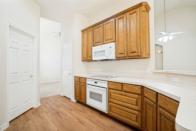110 Blue Bonnet Circle, Justin, TX 76247
