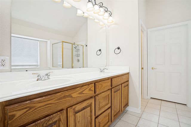110 Blue Bonnet Circle, Justin, TX 76247
